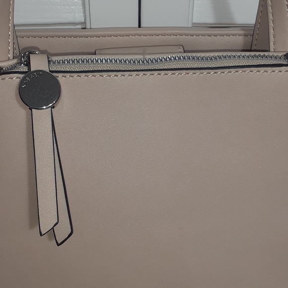 Nine west blush color Purse - Picture 3 of 16